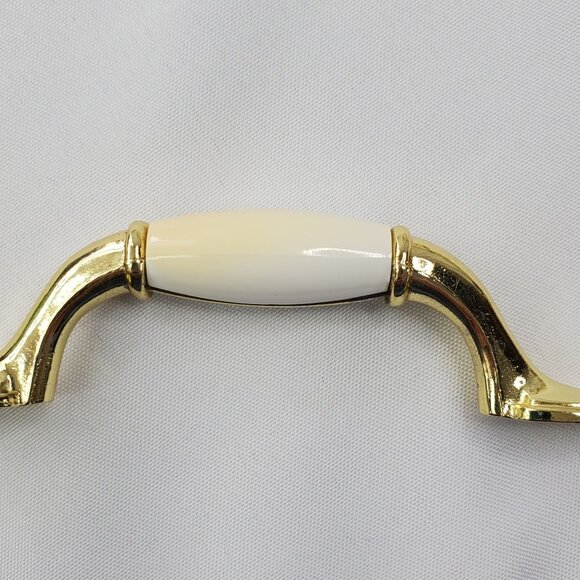 VTG Drawer Pulls 5" Handles Brass White Porcelain Cottage Farmhouse Set Of 11 - Picture 8 of 8